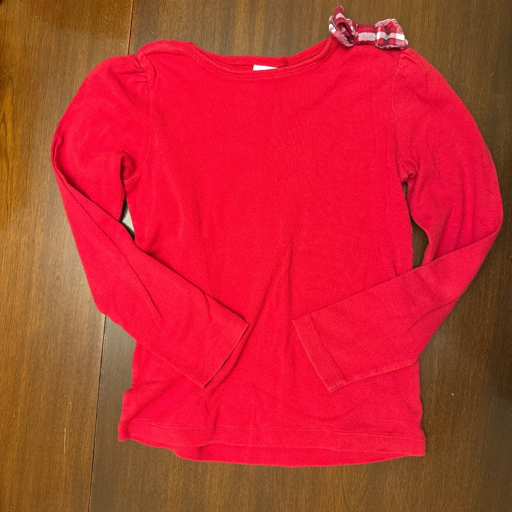 Little girl’s long sleeved shirt